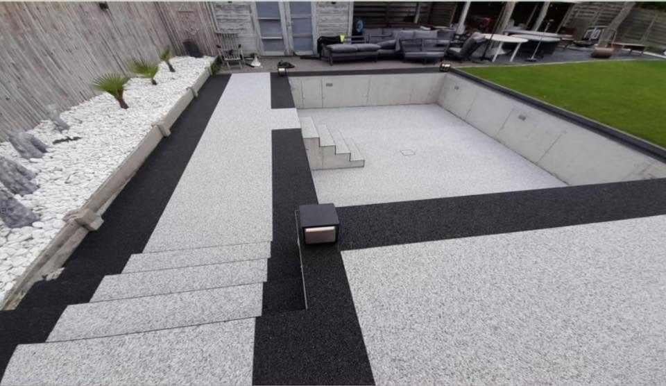 Resin wash stone pool surround